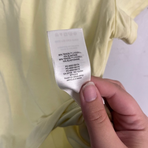 Wilfred green Yellow Women's Crop Top Short sleeve Size large - Picture 5 of 7